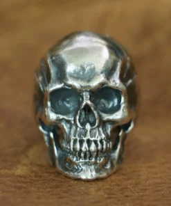 Anillo de calavera plata vista frental