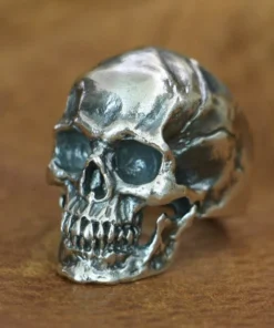 Anillo de calavera plata vista izquierda