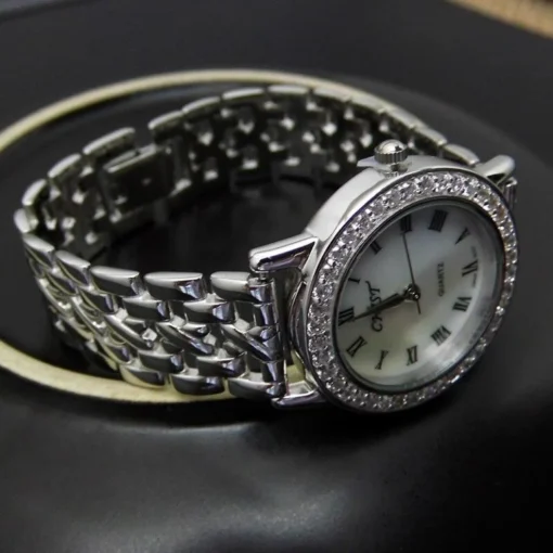 Reloj mujer números romanos vista perfil